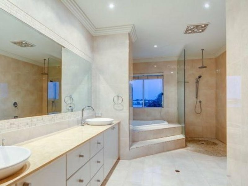 23 Karinya Place, Twin Waters QLD 4564
