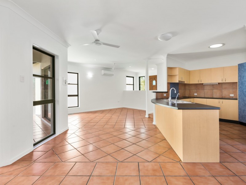 9 Cooloola Place, Twin Waters QLD 4564
