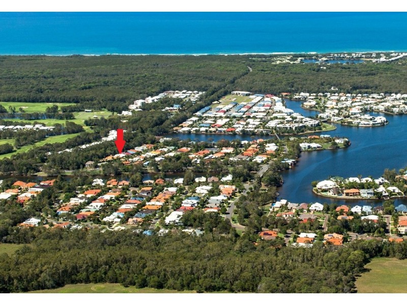 9 Cooloola Place, Twin Waters QLD 4564