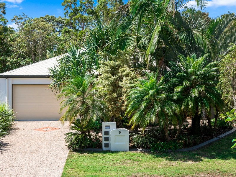 9 Cooloola Place, Twin Waters QLD 4564