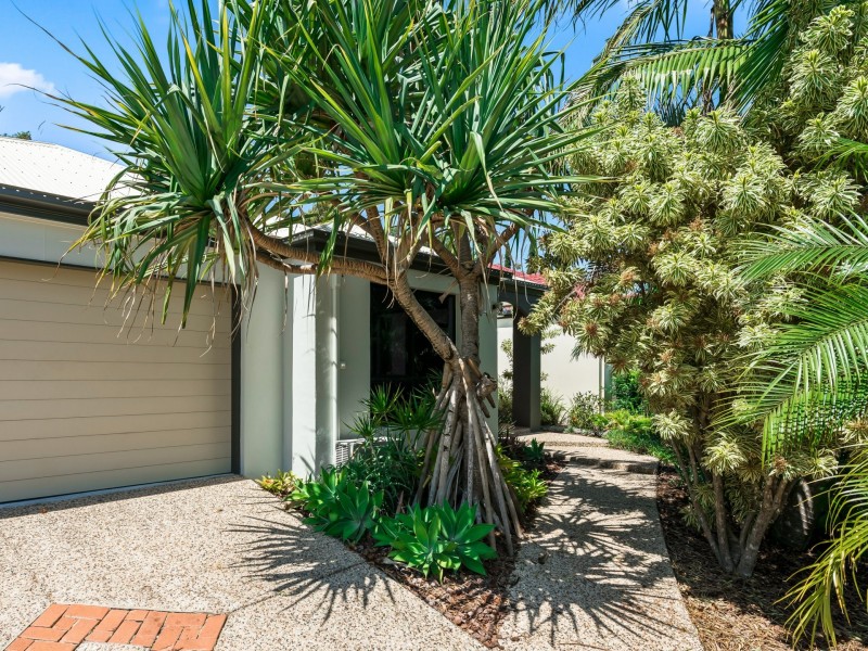 9 Cooloola Place, Twin Waters QLD 4564