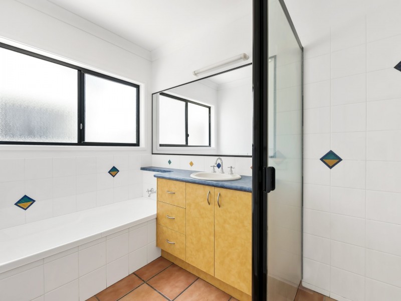 9 Cooloola Place, Twin Waters QLD 4564