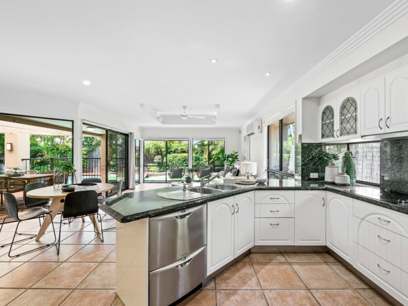 11 Brushbox Circuit, Twin Waters QLD 4564
