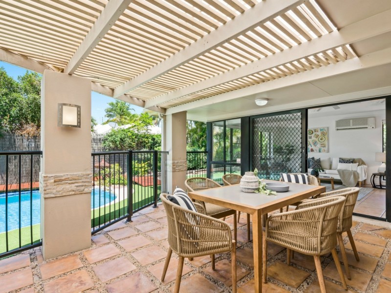 11 Brushbox Circuit, Twin Waters QLD 4564
