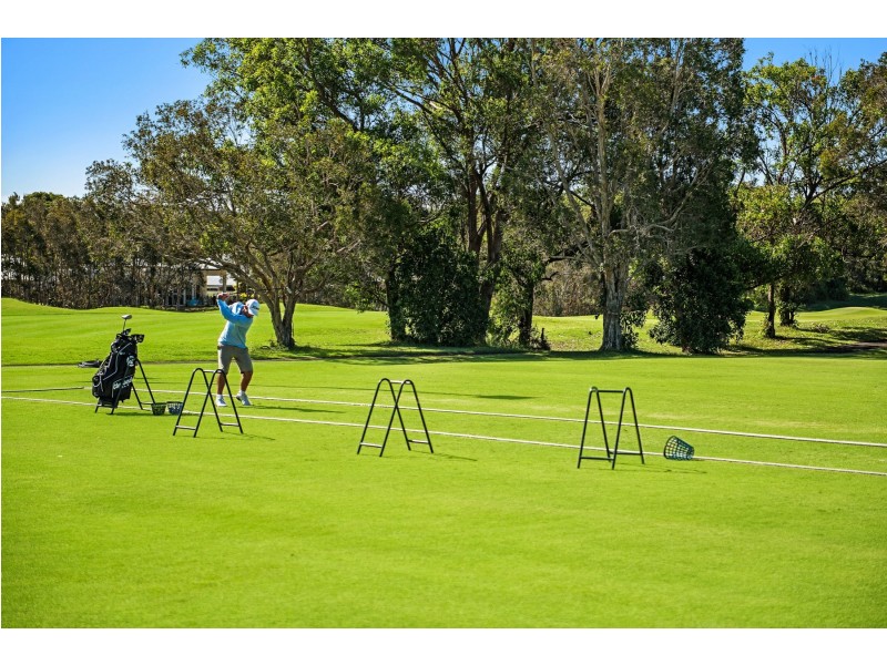 10 Tralee Place, Twin Waters QLD 4564