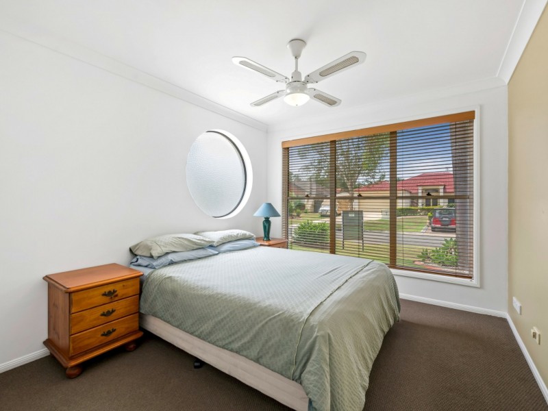 10 Tralee Place, Twin Waters QLD 4564