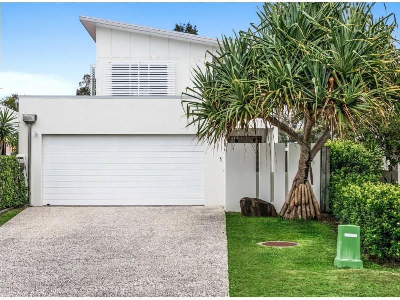 30 Anchorage Cct, Twin Waters QLD 4564