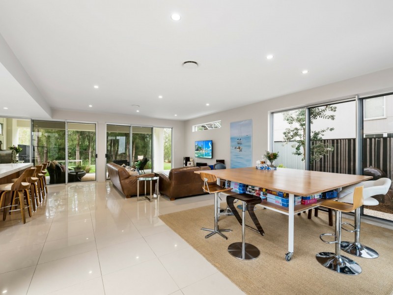 30 Anchorage Cct, Twin Waters QLD 4564