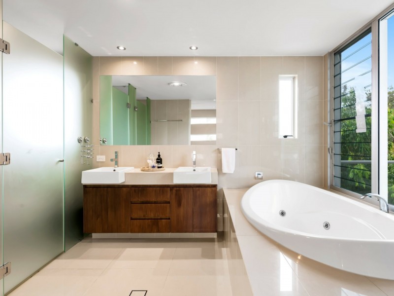 30 Anchorage Cct, Twin Waters QLD 4564