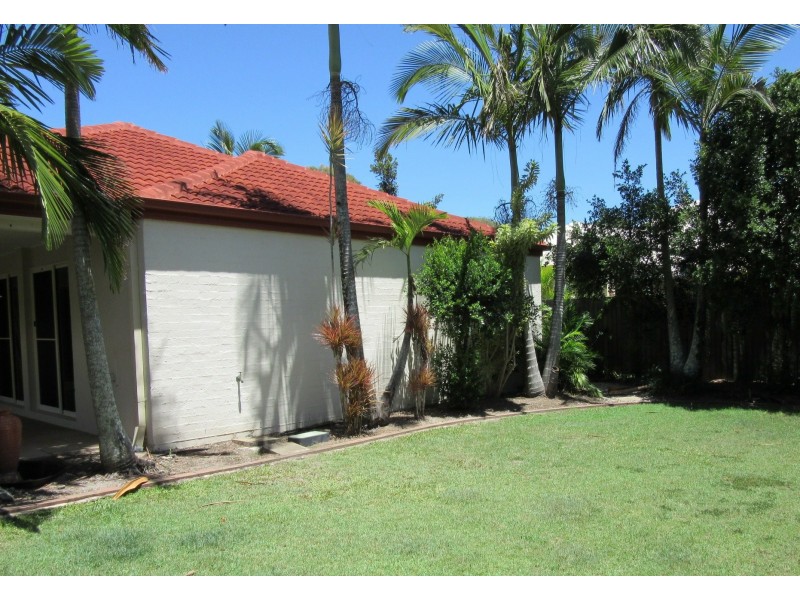 6 Parsons Bank Drive, Twin Waters QLD 4564