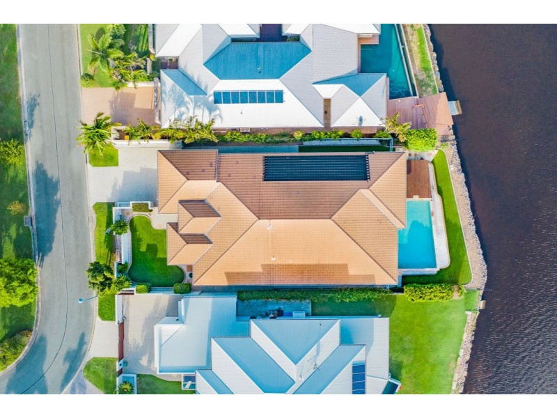 9 Moorings Circuit, Twin Waters QLD 4564