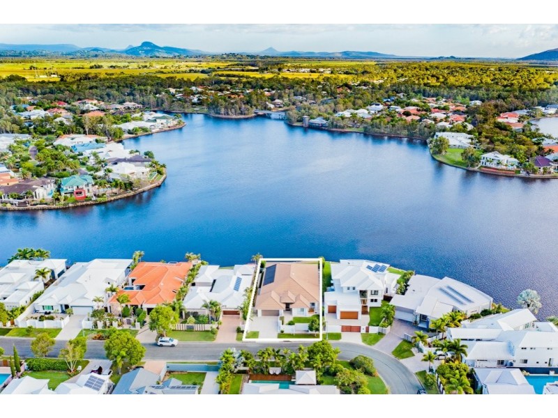 9 Moorings Circuit, Twin Waters QLD 4564
