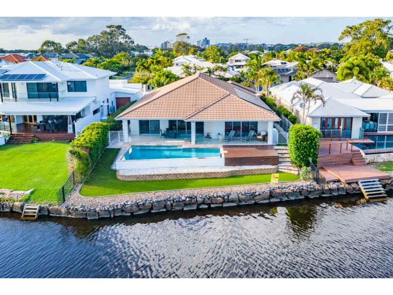9 Moorings Circuit, Twin Waters QLD 4564