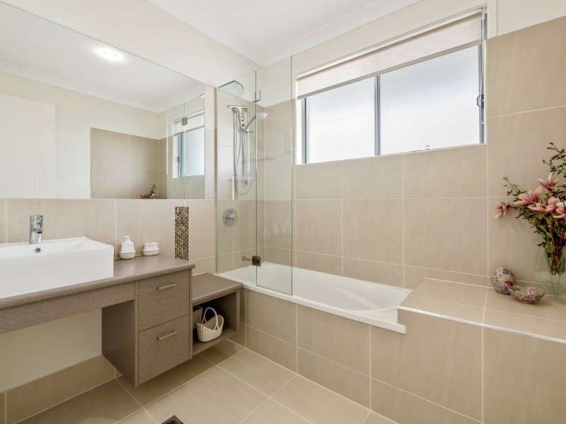 9 Moorings Circuit, Twin Waters QLD 4564