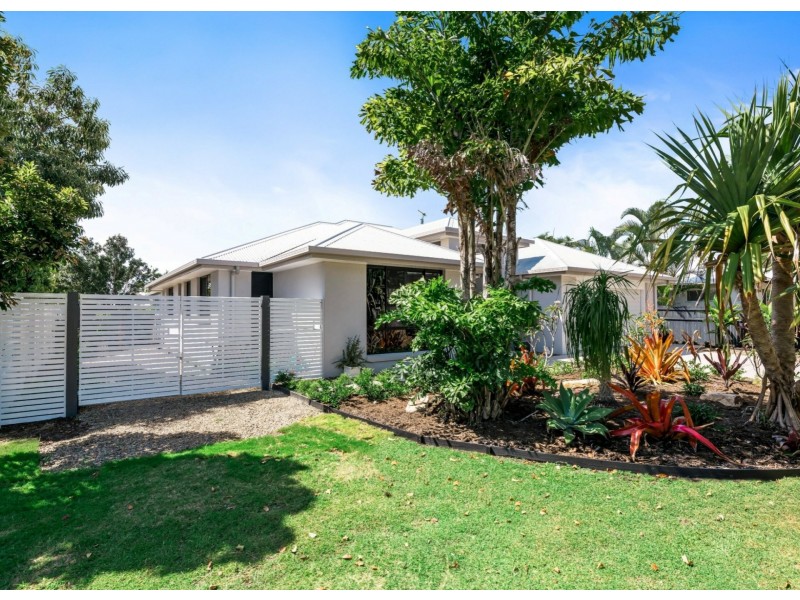 1 Sand Lane, Twin Waters QLD 4564