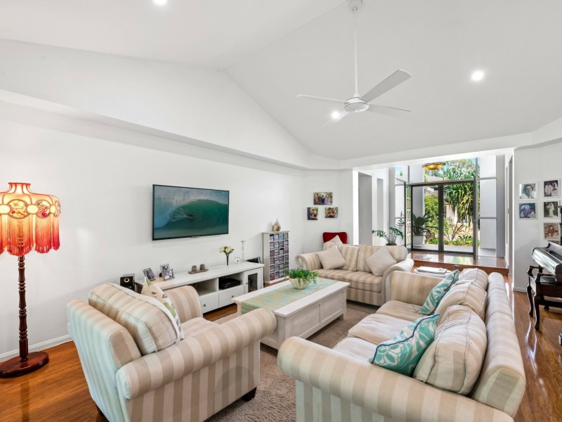 1 Sand Lane, Twin Waters QLD 4564