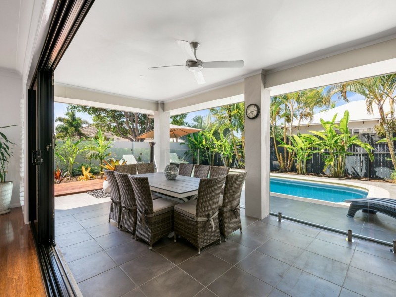 1 Sand Lane, Twin Waters QLD 4564