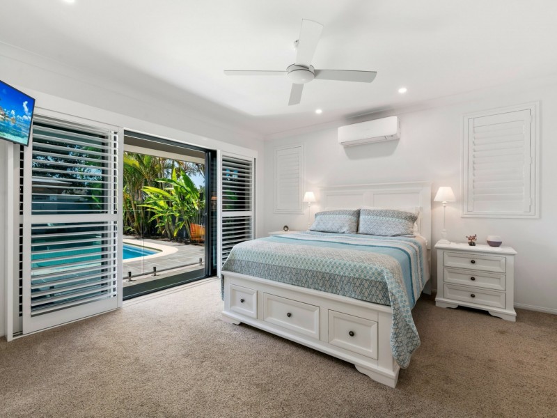 1 Sand Lane, Twin Waters QLD 4564