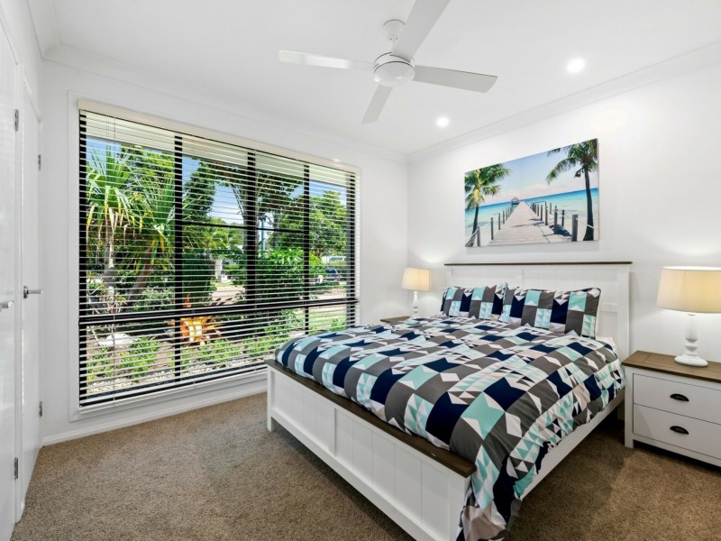 1 Sand Lane, Twin Waters QLD 4564