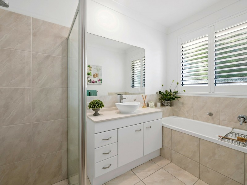 1 Sand Lane, Twin Waters QLD 4564