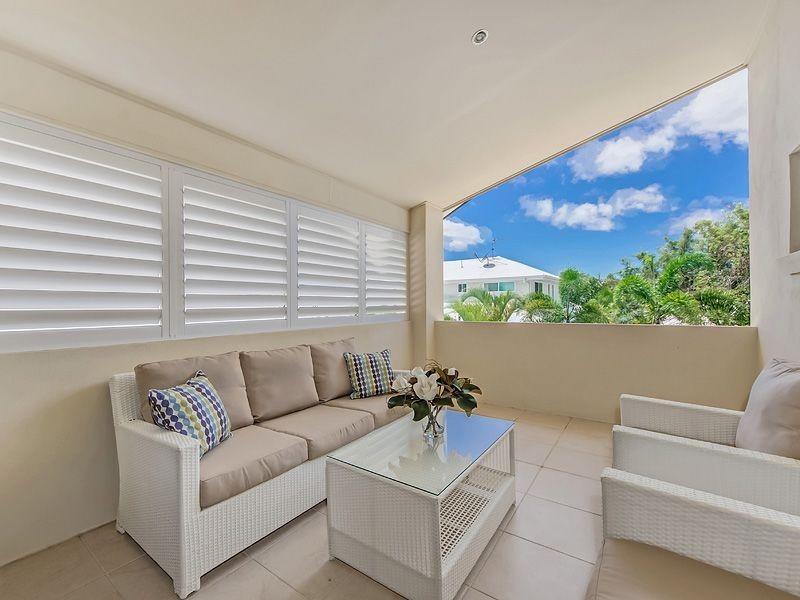 4 Staysail Place, Twin Waters QLD 4564
