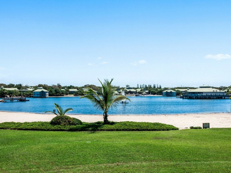 51/80 North Shore Road, Twin Waters QLD 4564