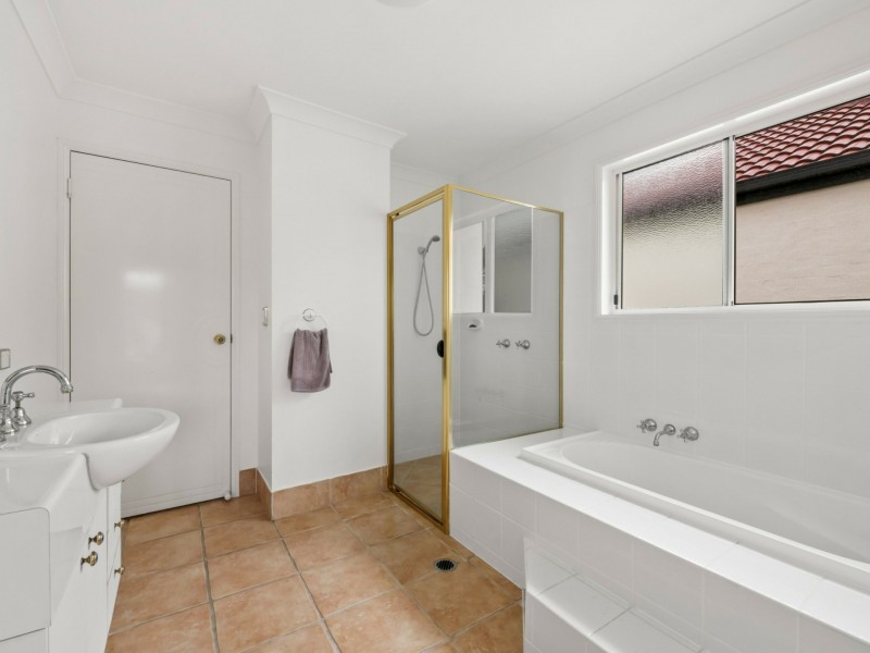 1 Mariner Place, Twin Waters QLD 4564