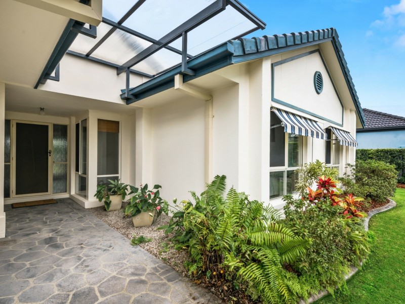 18 Friarbird Place, Twin Waters QLD 4564