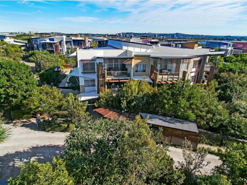 146/80 North Shore Road, Twin Waters QLD 4564