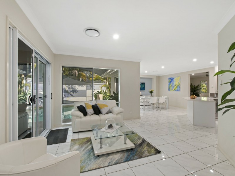 17 Anchorage Circuit, Twin Waters QLD 4564