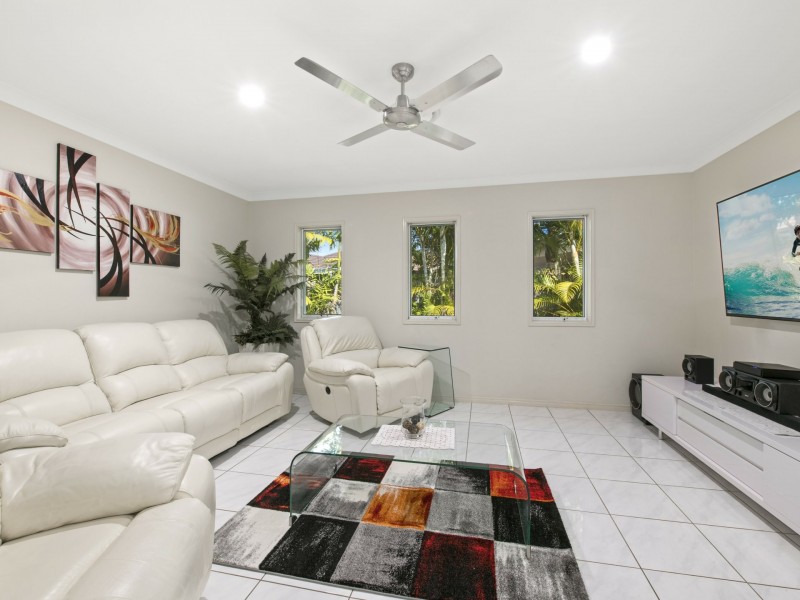 17 Anchorage Circuit, Twin Waters QLD 4564