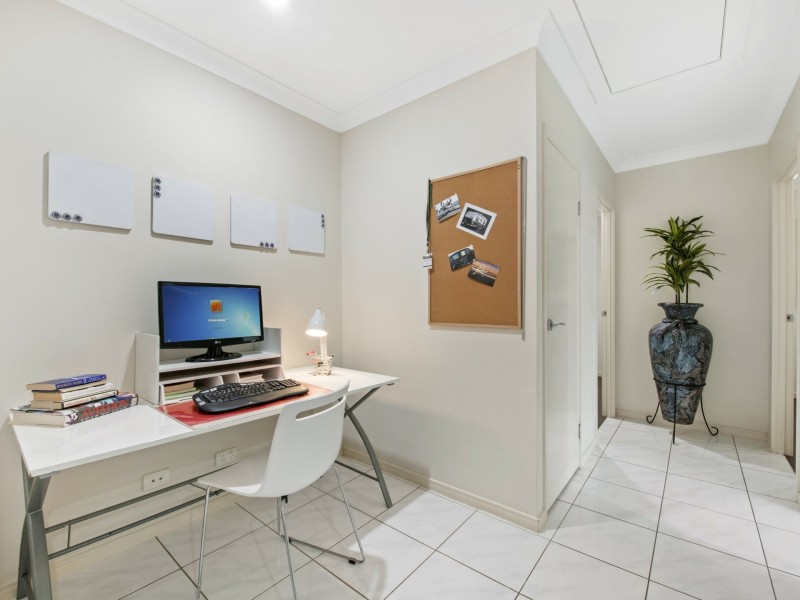 17 Anchorage Circuit, Twin Waters QLD 4564