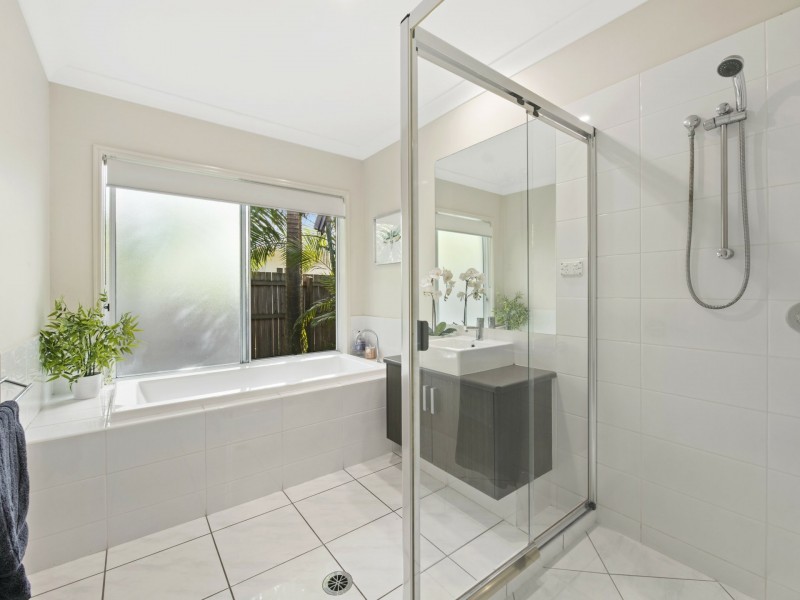 17 Anchorage Circuit, Twin Waters QLD 4564