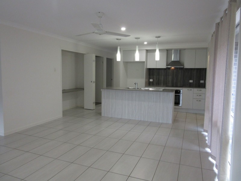 6 Wickerson Cr, Bli Bli QLD 4560