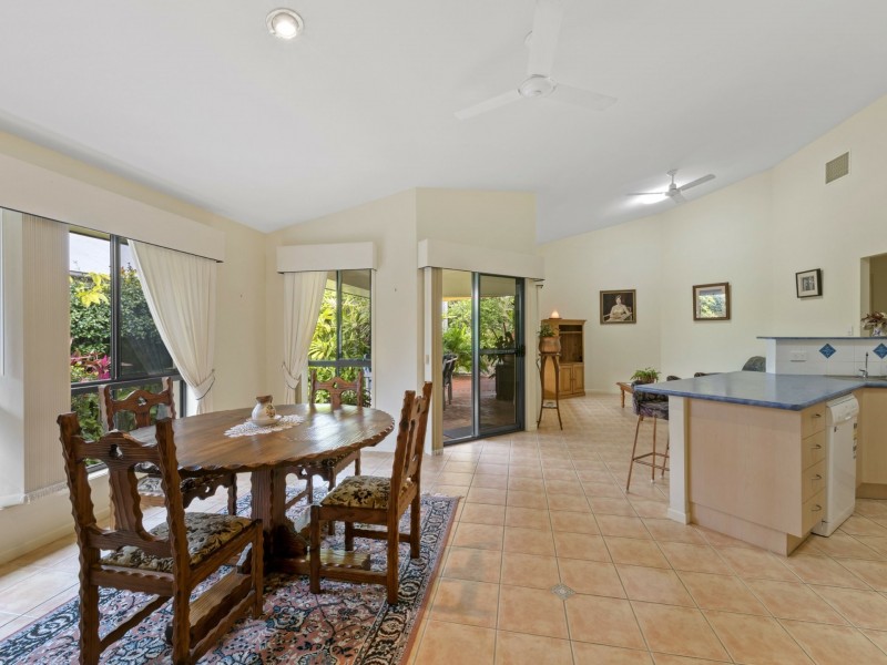 2 Carnoustie Court, Twin Waters QLD 4564