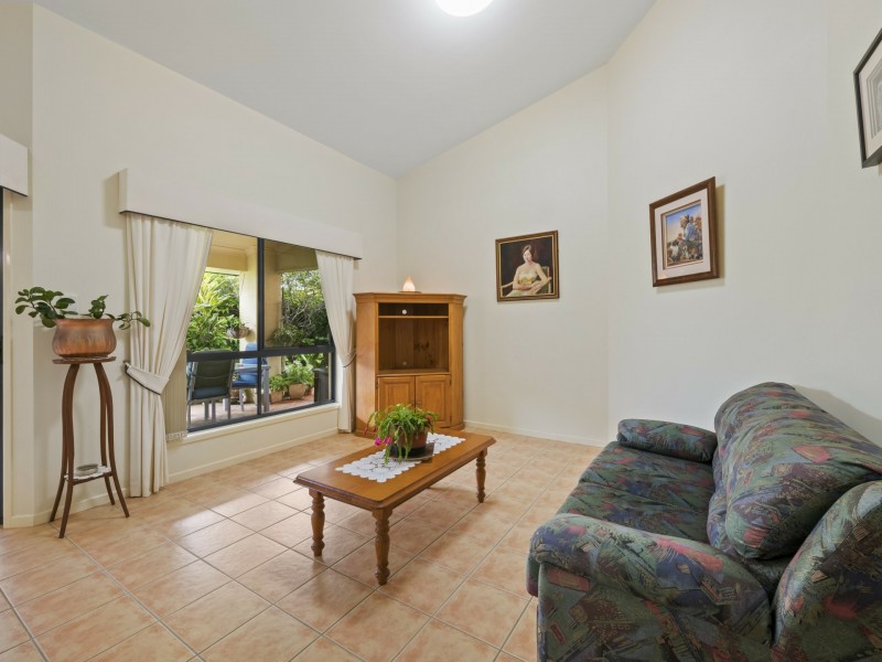 2 Carnoustie Court, Twin Waters QLD 4564