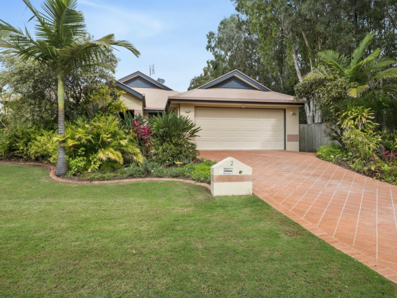 2 Carnoustie Court, Twin Waters QLD 4564