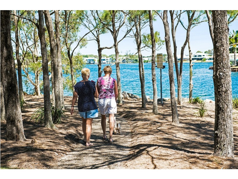 2 Carnoustie Court, Twin Waters QLD 4564