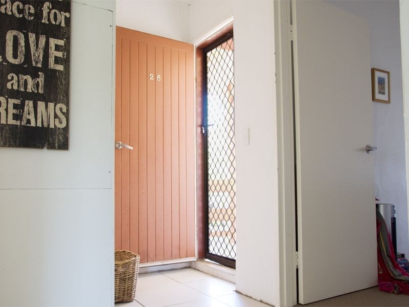 25/2 Glen Court, Marcoola QLD 4564