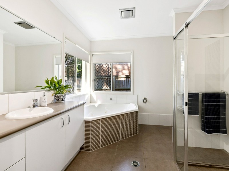 13 Sand Lane, Twin Waters QLD 4564