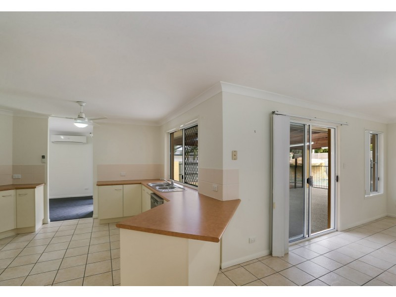 8 Tassel Place, Twin Waters QLD 4564