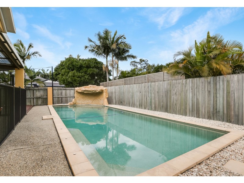 8 Tassel Place, Twin Waters QLD 4564