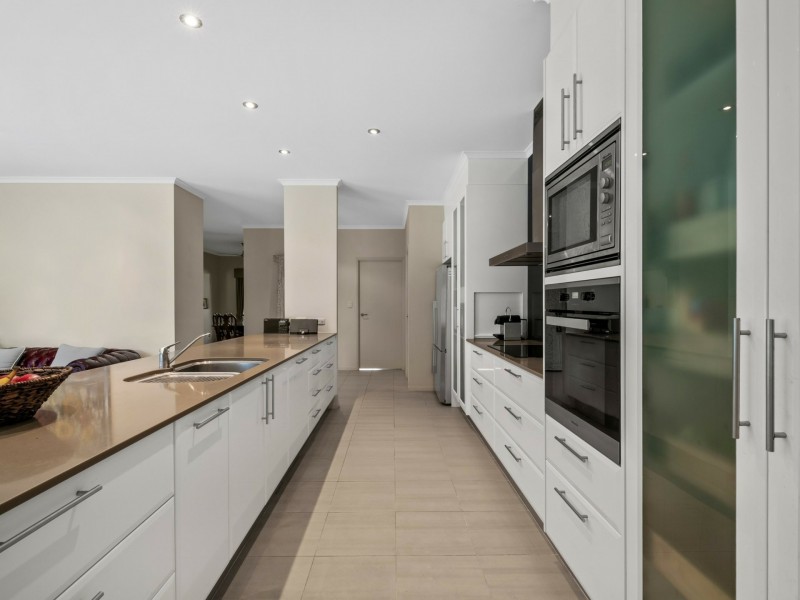 9 Hetherington Drive, Twin Waters QLD 4564