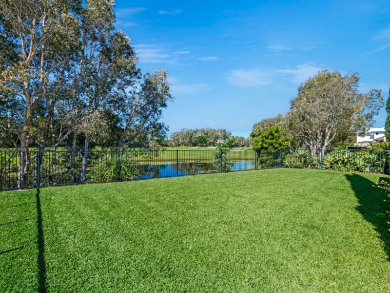 9 Hetherington Drive, Twin Waters QLD 4564