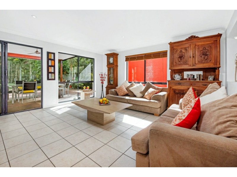 10 Sunview Drive, Twin Waters QLD 4564