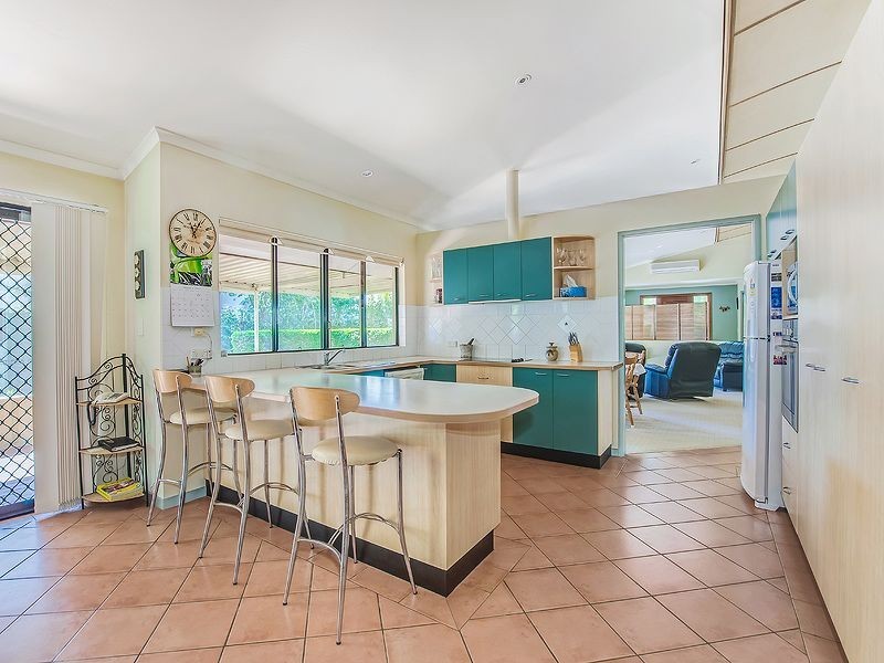 16 Sunview Drive, Twin Waters QLD 4564