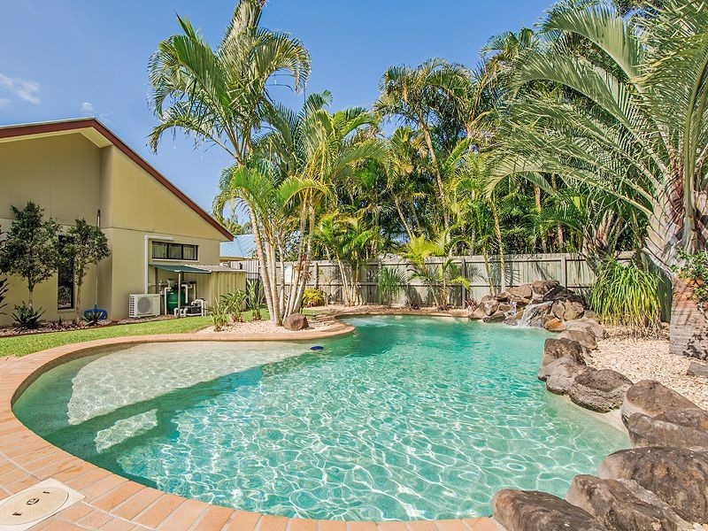 16 Sunview Drive, Twin Waters QLD 4564