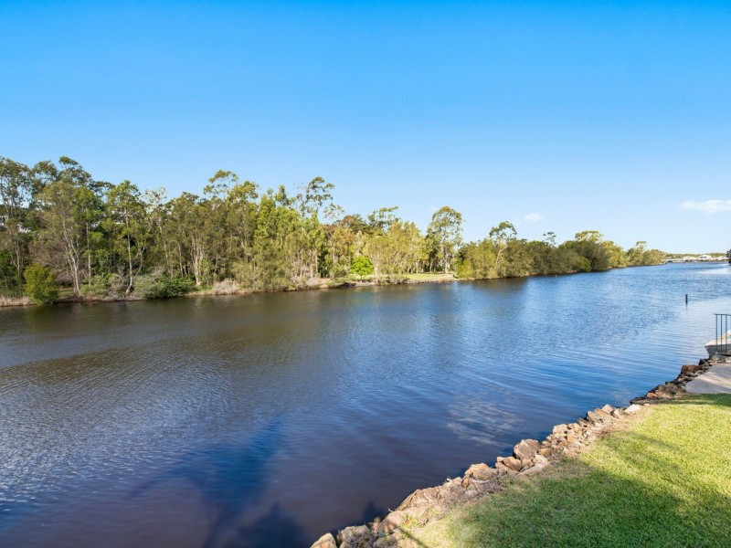 20 Spinifex Place, Twin Waters QLD 4564