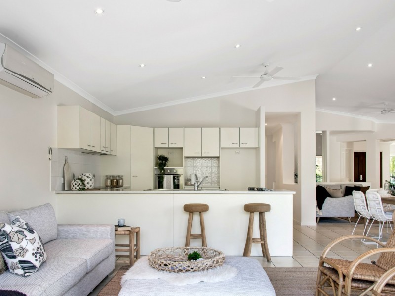 20 Spinifex Place, Twin Waters QLD 4564