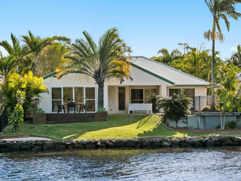 20 Spinifex Place, Twin Waters QLD 4564